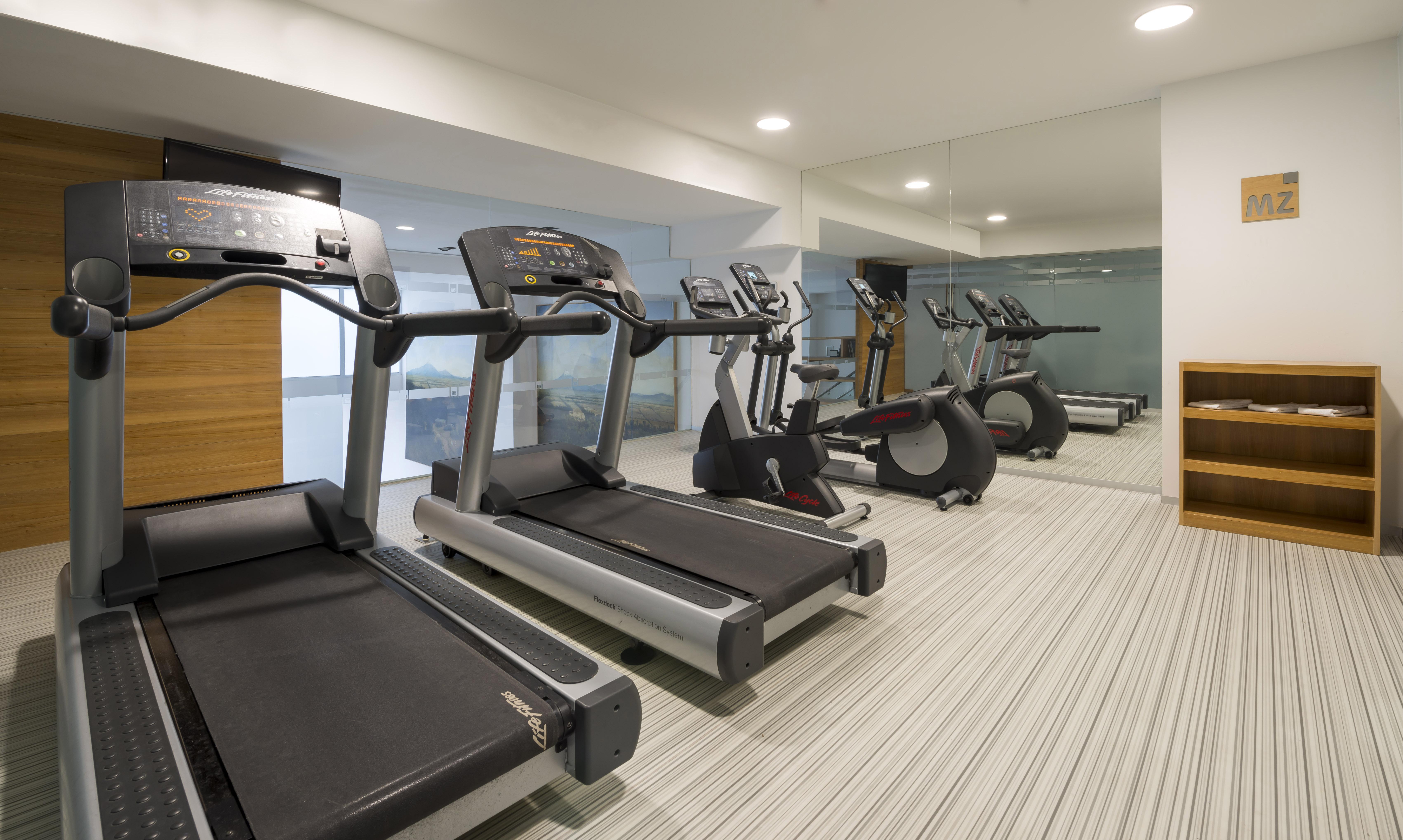 Camino Real Puebla Angelopolis Hotel Екстериор снимка The gym at the hotel