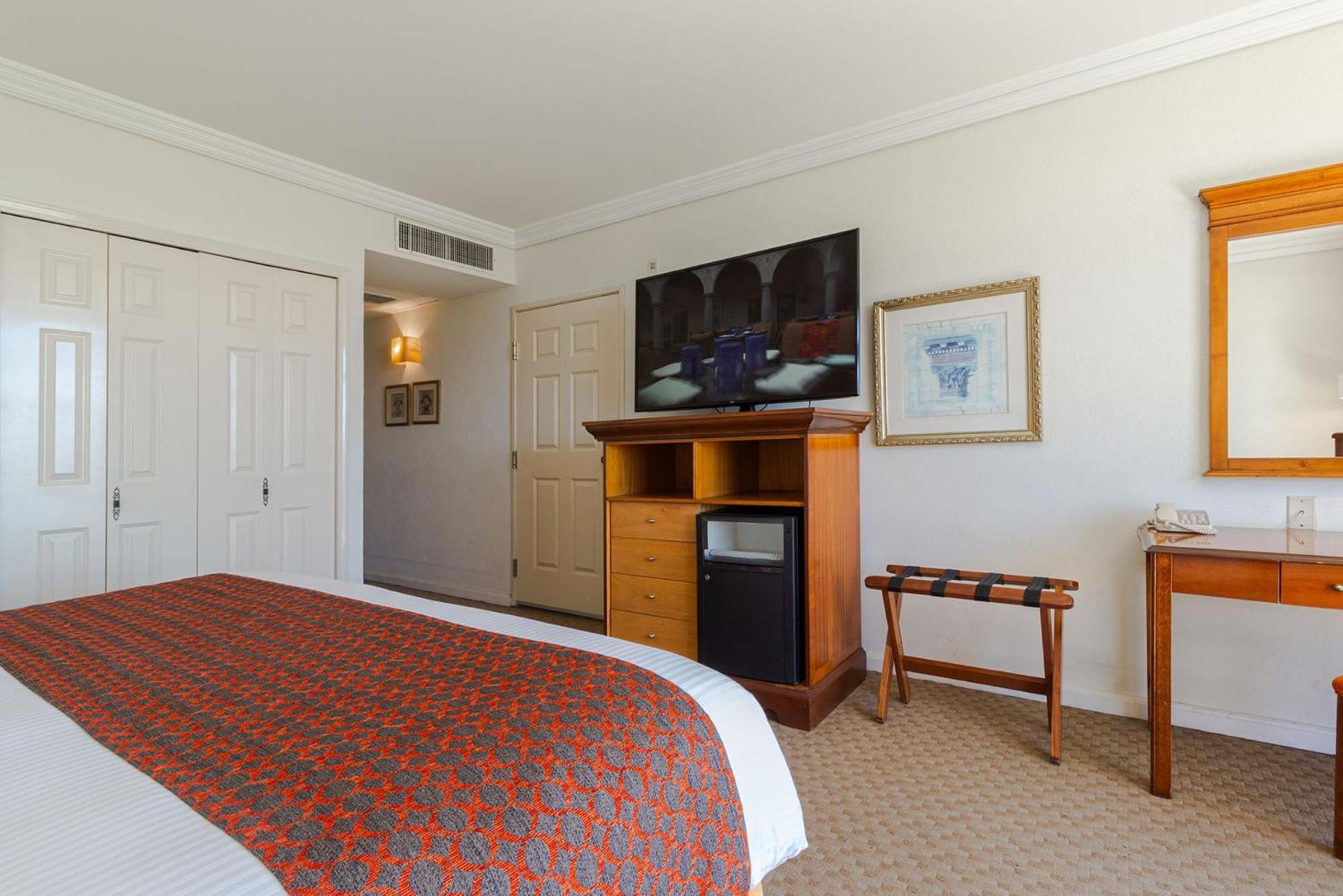 Camino Real Puebla Angelopolis Hotel Екстериор снимка A room at the Hilton San Diego Bayfront